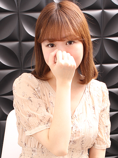 【せいなさん】<br />
スラっとした背丈で大人の美しさが超満開の美女に胸が熱くなります！